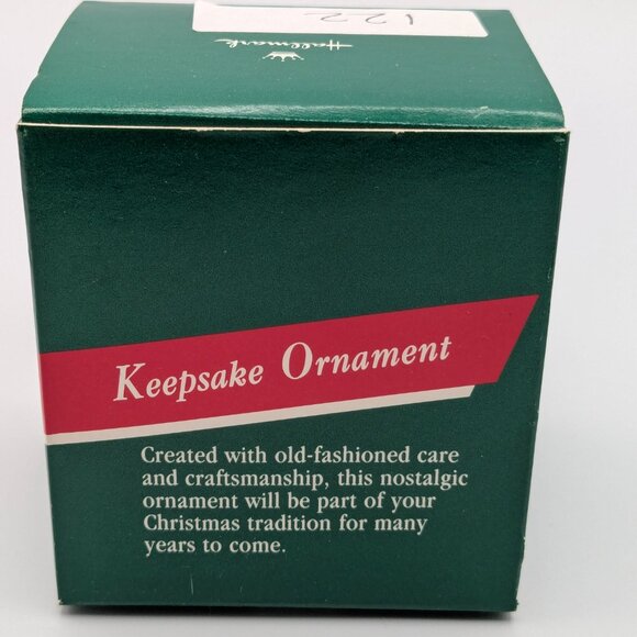 Hallmark Keepsake Nostalgic Lamb 1989, Vintage Christmas Ornament - Picture 9 of 12
